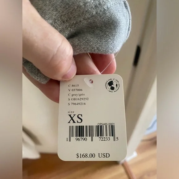 NWT Cropped Free People Movement Sweatshirt. Size XSmall - Picture 12 of 12